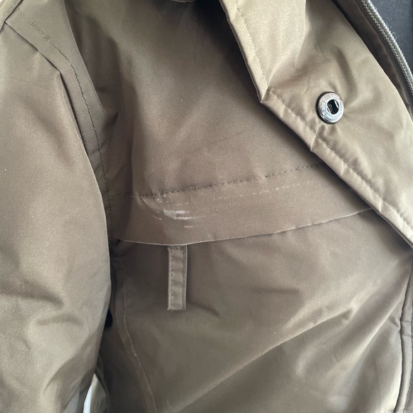 Small Green Down Winter Jacket - Picture 3 of 9